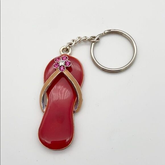 🍭4/$20  Metal and enamel flower flip flop keychain - Picture 1 of 4